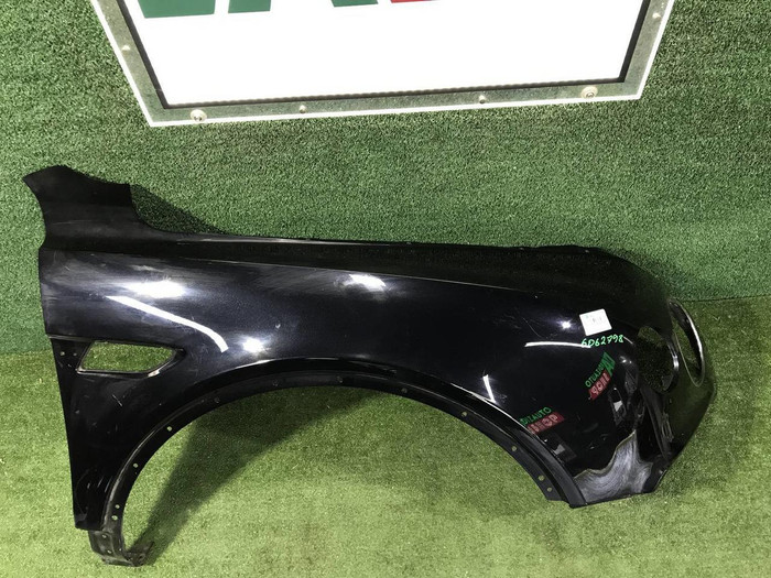Крыло переднее правое Bentley Bentayga (2015-2020)