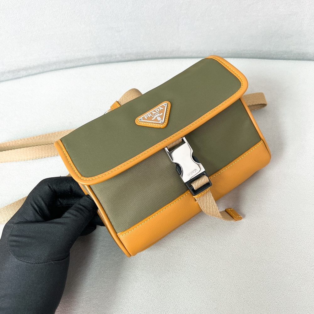 Prada Smartphone Case 18 cm