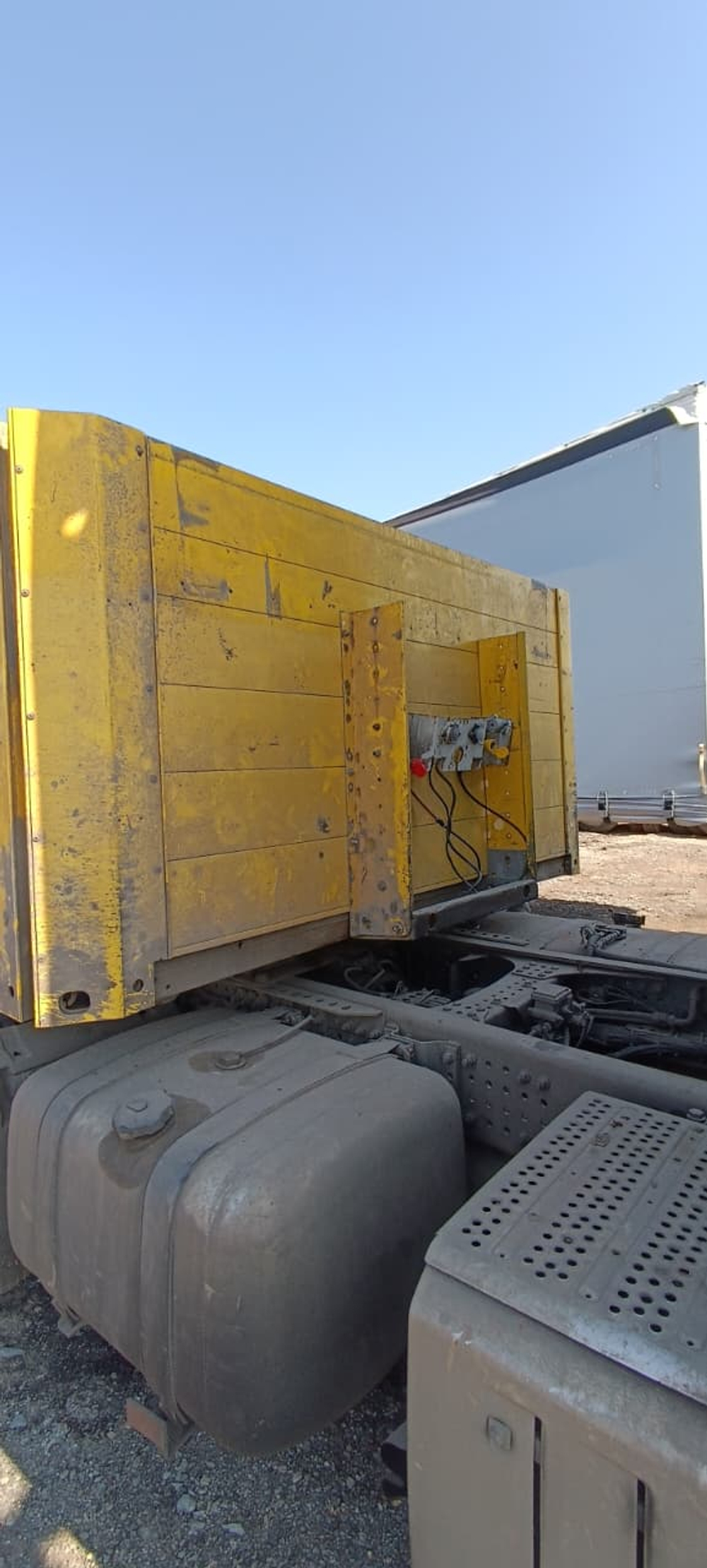 Schmitz Cargobull SCS Полуприцеп шторный SCS24/L