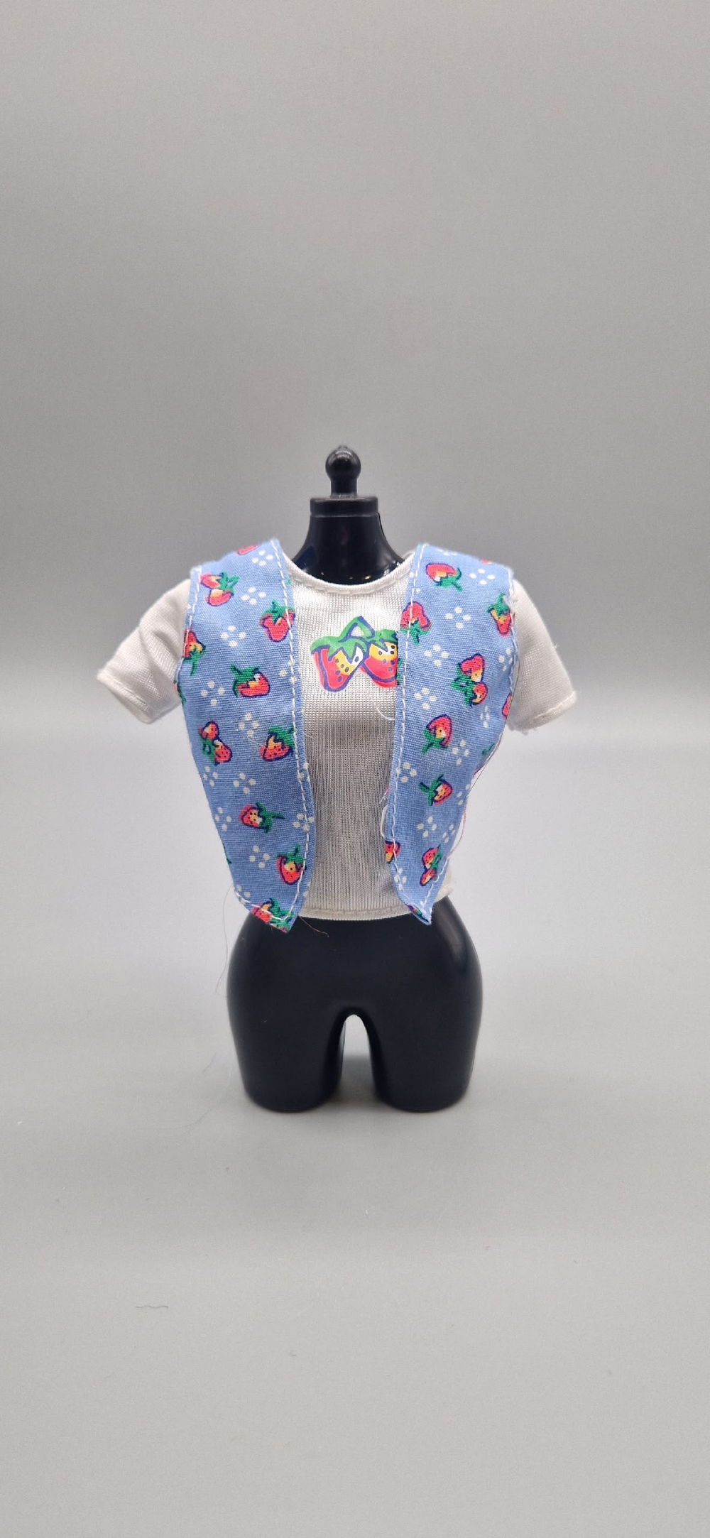 Одежда для куклы Барби винтаж футболка 0270