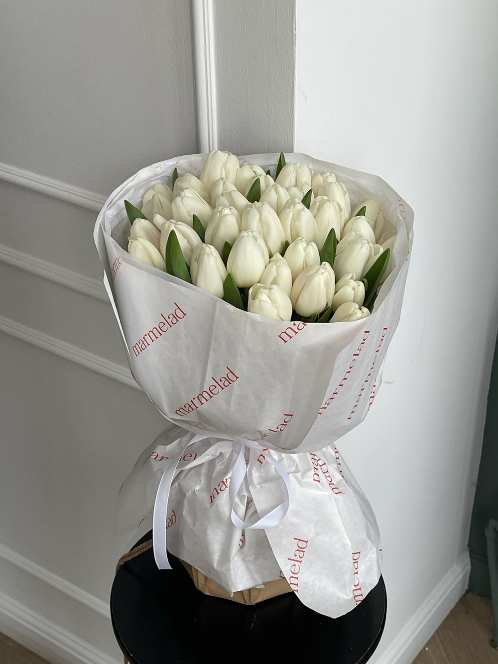 Букет из 35 белых тюльпанов