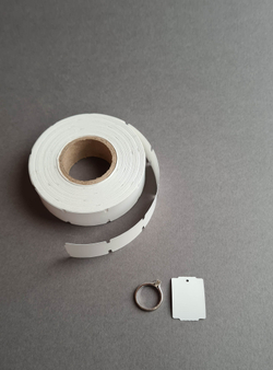 Ювелирные бирки 24х33 мм. Толщина 180 мкм.