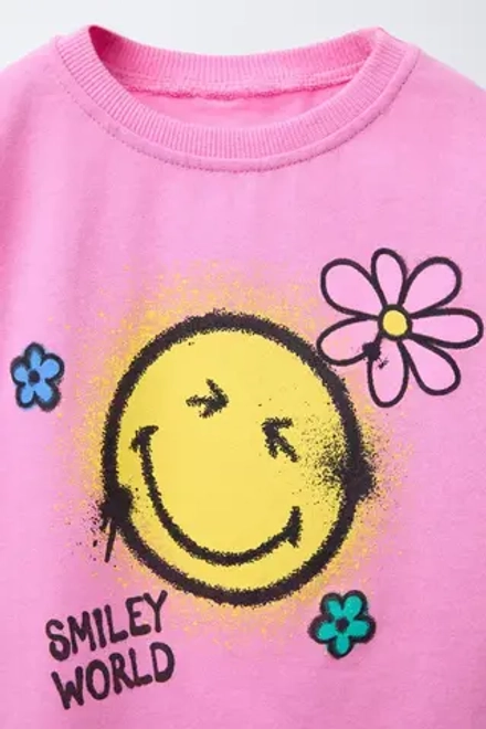 ZARA ФУТБОЛКА С ПРИНТОМ SMILEYWORLD®, ЦВЕТ ФУКСИИ
