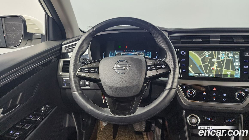 KG Mobility (Ssangyong) Beautiful Korando Дизель 1.6 2WD 딜라이트 Plus (09.2019)