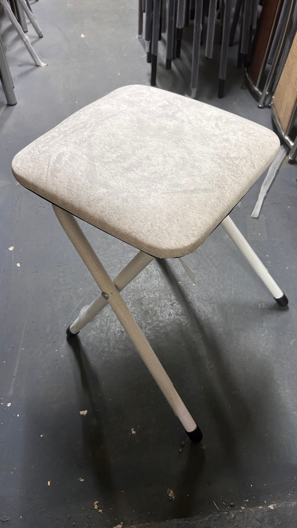 Табурет складной в ассортименте