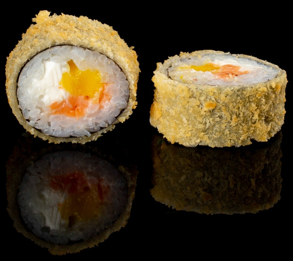 Ролл Темпура лосось с манго 8 шт.