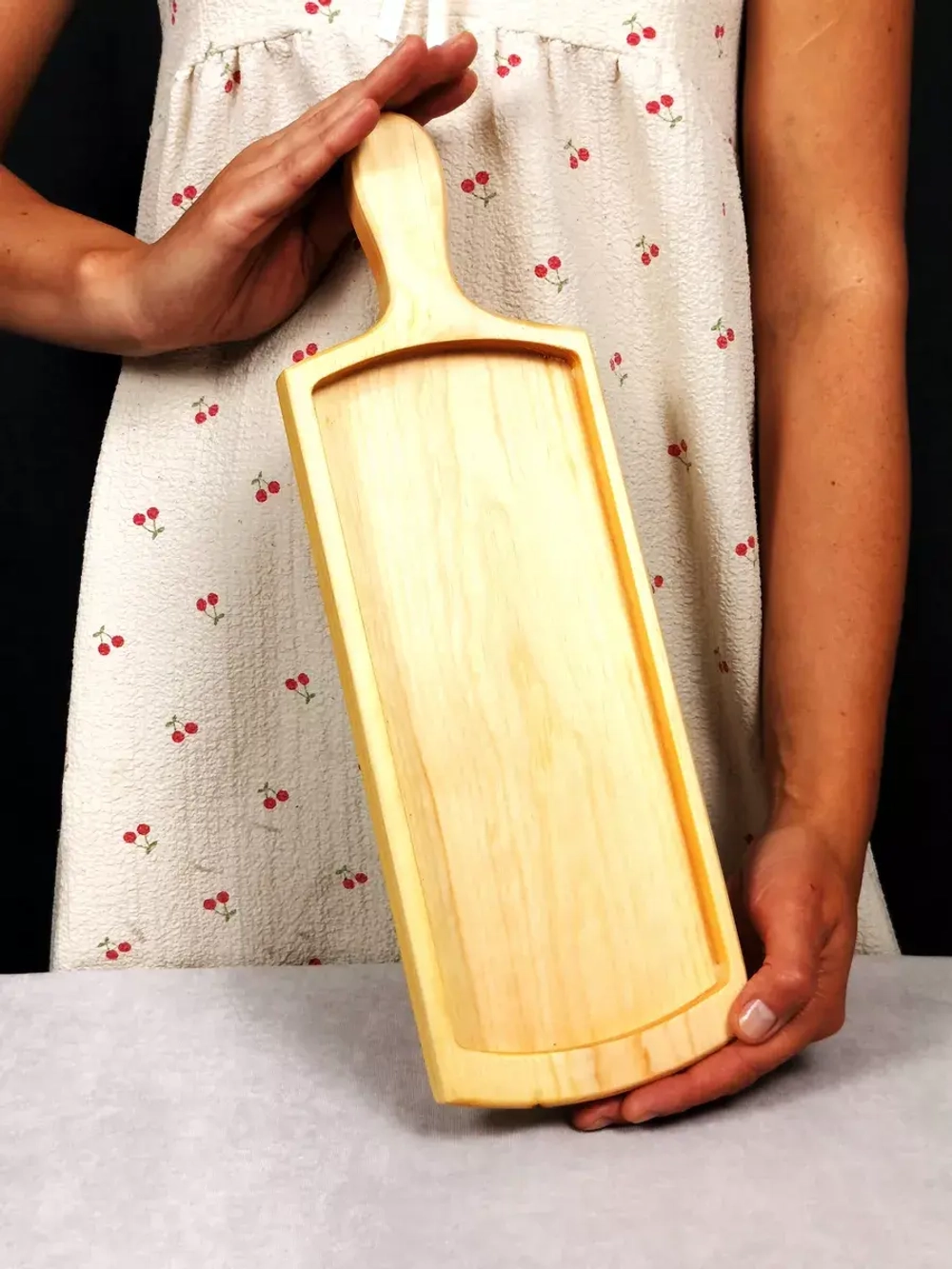 Деревянная менажница для нарезки, подачи из кедра