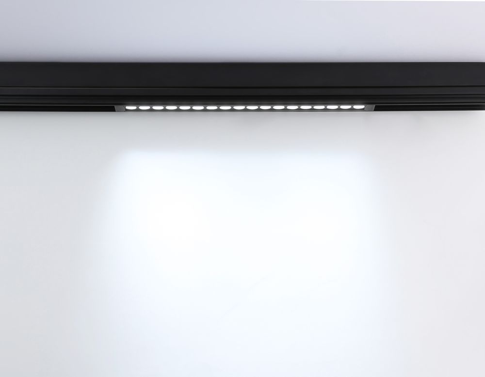 Ambrella Управляемый светодиодный светильник для шинопровода Magnetic 220V диммируемый 3000-6400K Magnetic 220V GL1312