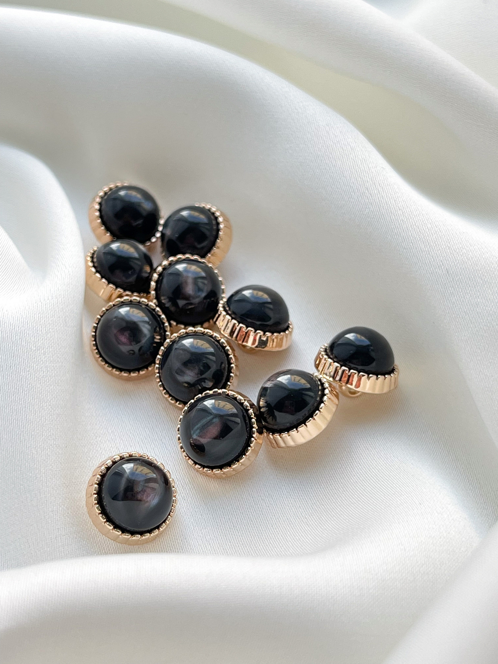 Пуговицы Золото Черные Луна