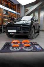 Карбон керамическая тормозная система InSpeed для Porsche Cayenne Порш Каен Суппорт диски Колодки