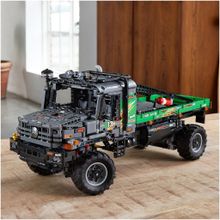 Конструктор LEGO Technic 42129 Полноприводный грузовик-внедорожник Mercedes-Benz Zetros