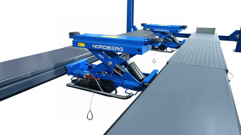 NORDBERG (4450_MB(M2)) Подъемник четырехстоечный 5 т, с ручной траверсой 2 т N423, для сход-развала, мех. снятие, синий