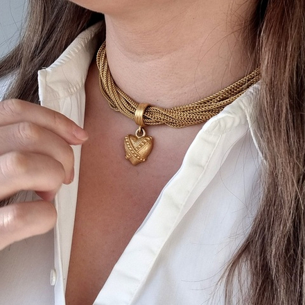 Колье с сердечком Carolee