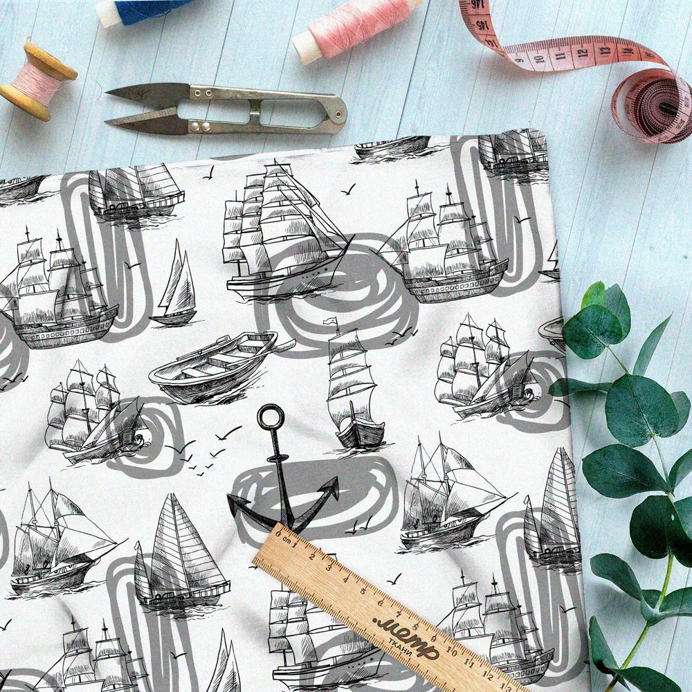 Ткань кулирная гладь чёрные эскизы кораблей на белом фоне
