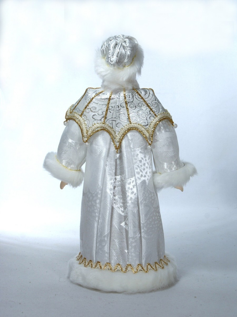 Кукла фарфоровая Снегурочка