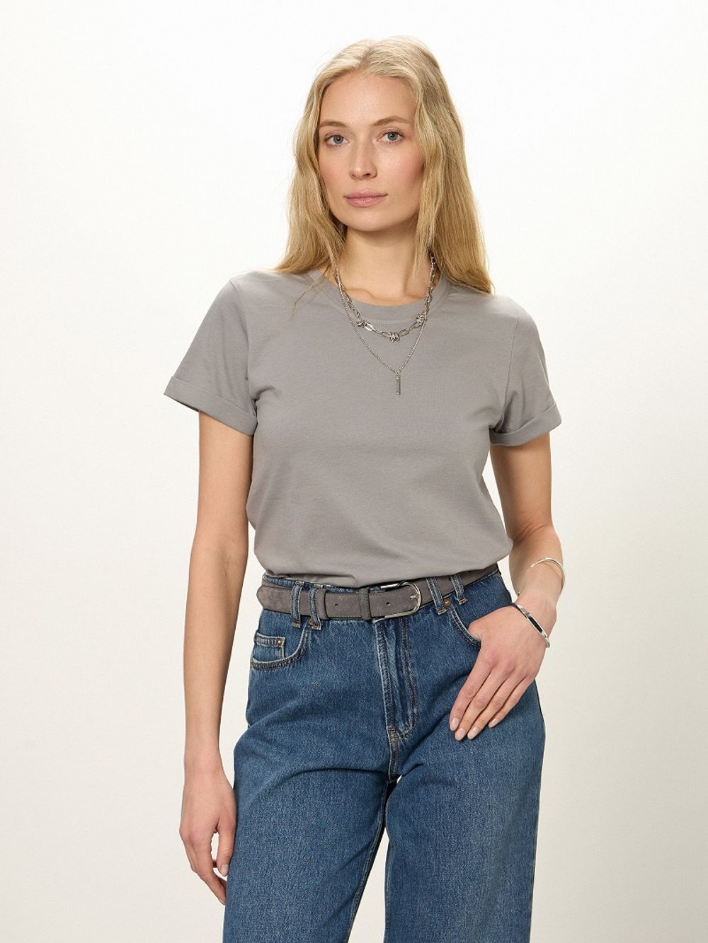 Футболка прямая светло-серая