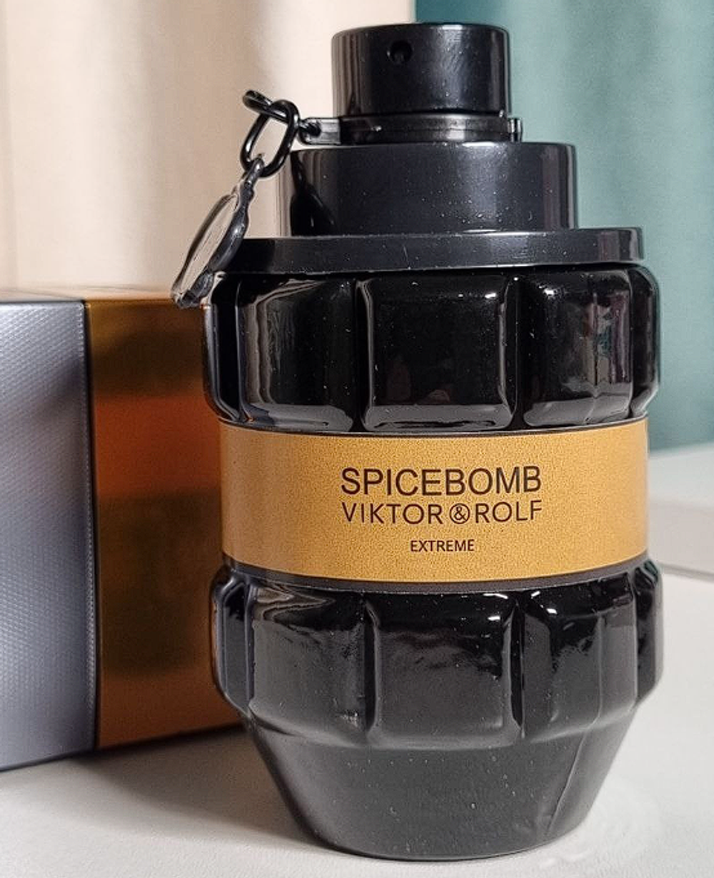 Viktor&Rolf Spicebomb Extreme 90 ml (duty free парфюмерия)