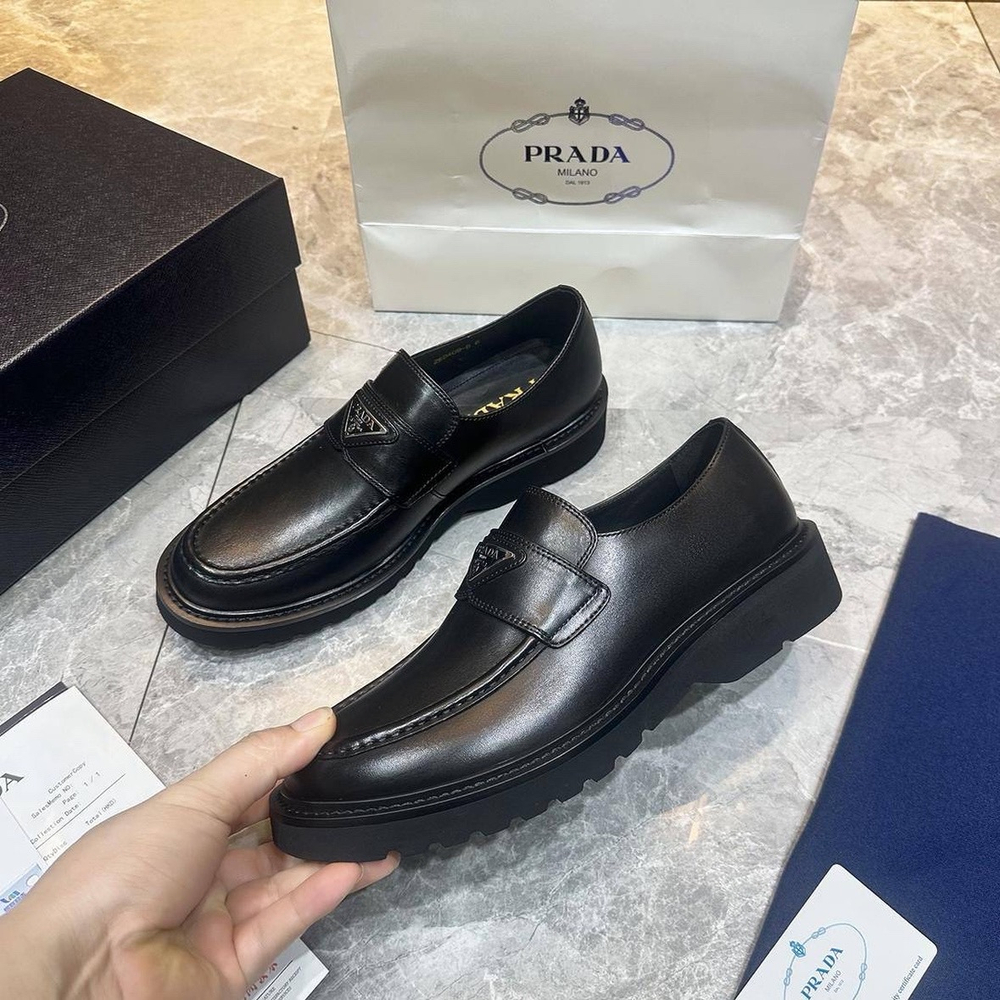 Лоферы Prada