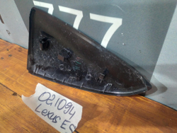 Накладка зеркала правого Lexus ES 7 UX LS 18-22