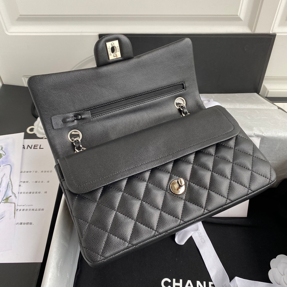 Chane1 Classic Flap Bag 25 cm