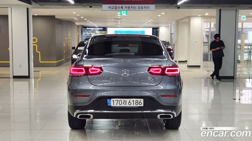 Mercedes-Benz GLC-Class X253 GLC300e 4MATIC Coupe Premium 패키지 (03.2022)