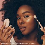 Хайлайтер для лица Rare Beauty Positive Light Silky Touch Highlighter - Flaunt