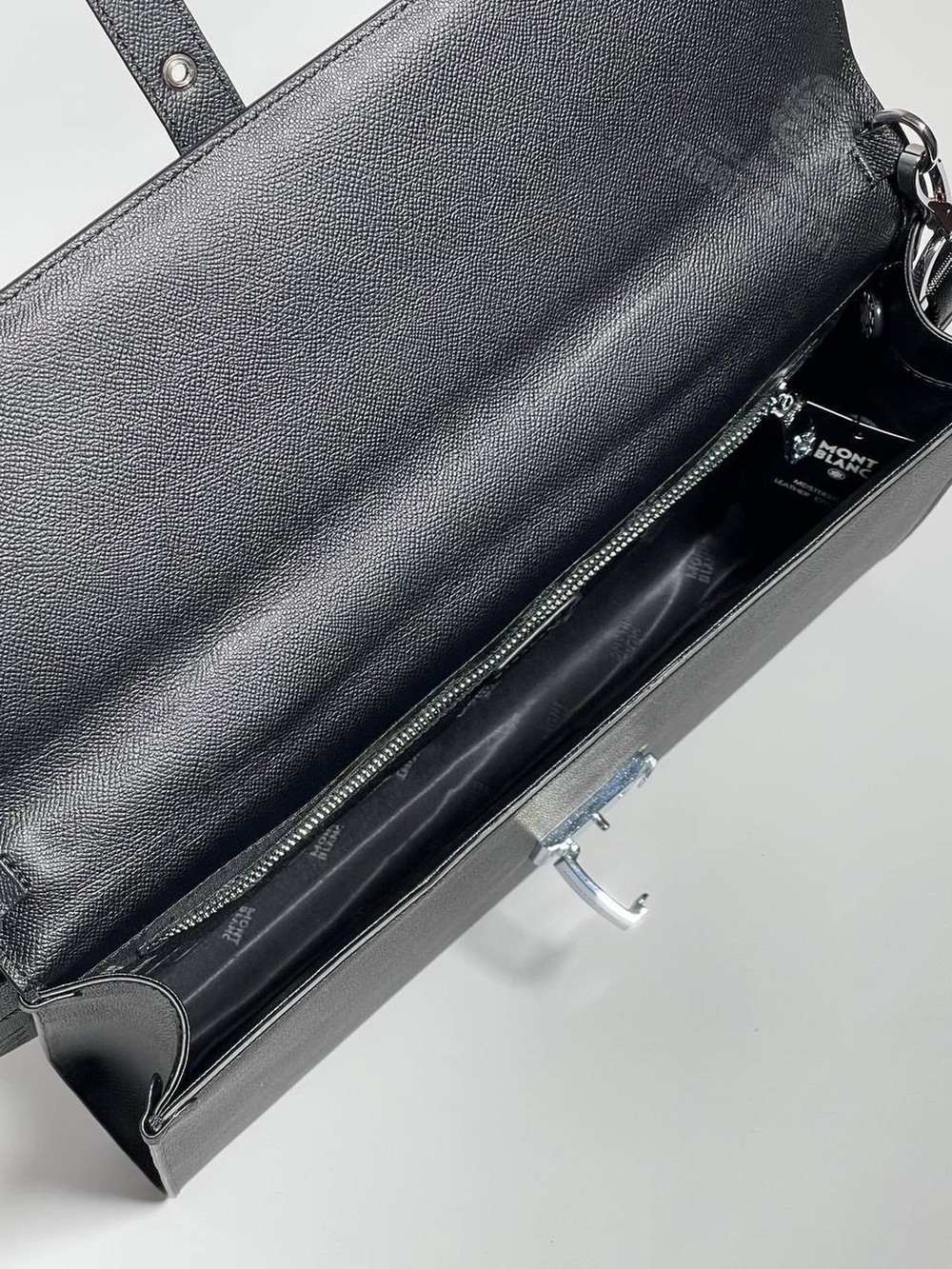 Портфель Montblanc
