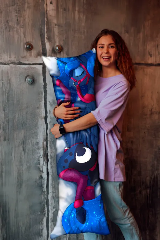 Дакимакура Принцесса Луна №6