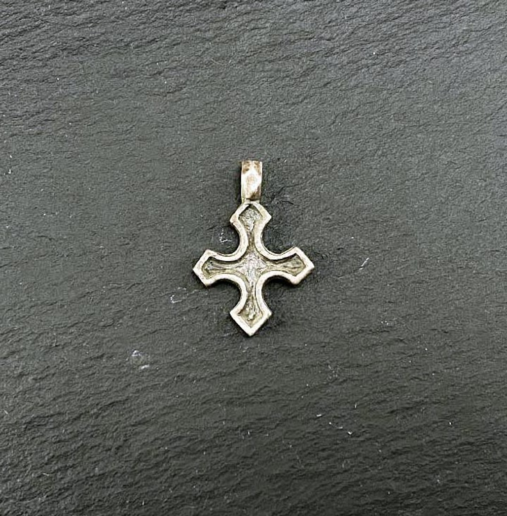 Крест. Ярославль 9-12 в. (серебро)