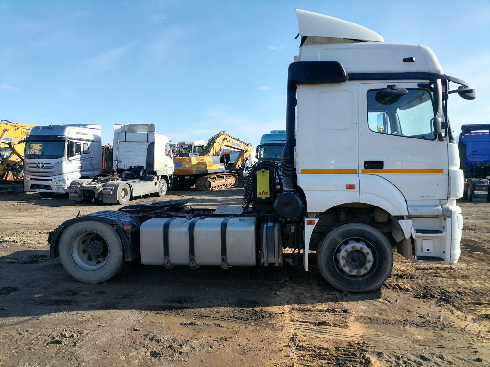 КамАЗ 5490 4x2 Седельный тягач 5490-S5 (Дизель/Газ, 12,0 л, 401 л.с., МТ)