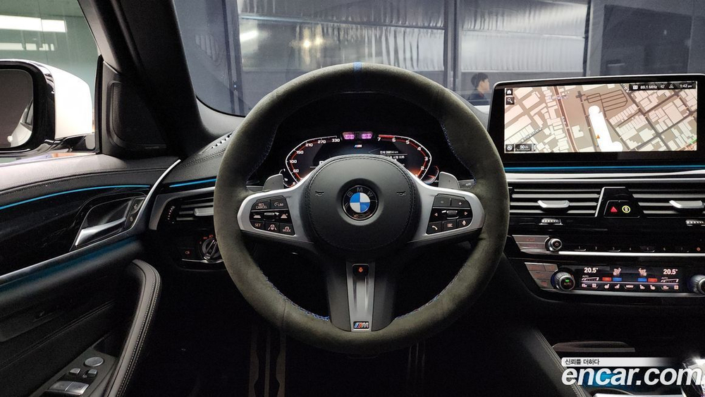 BMW 5 Series (G30) 530i M Sports (10.2022)