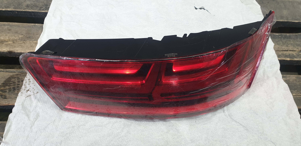 Фонарь задний правый LED Audi Q7 (4M) 15-19 Новый Оригинал 4m0945094m