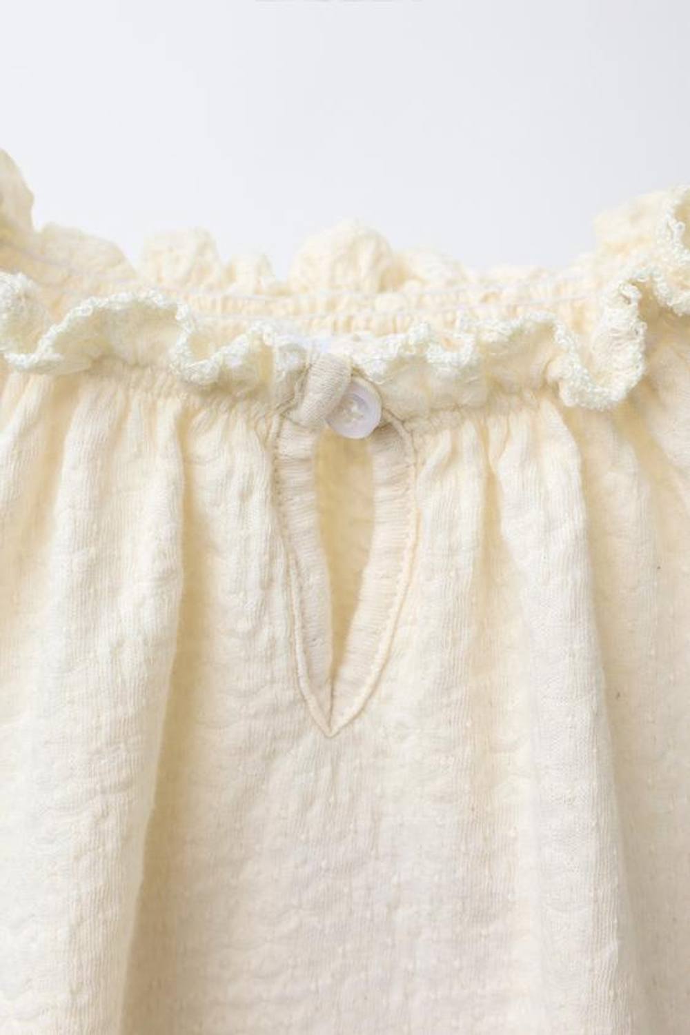 ZARA ОДНОТОННАЯ ФУТБОЛКА, ЭКРЮ