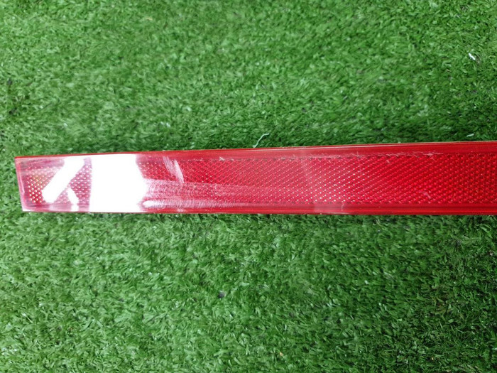 Катафот центральный Hyundai Santa Fe 4 TM (20-24)