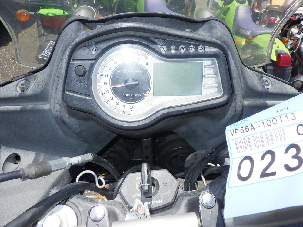 Suzuki V-Strom 650 DL650A 038340