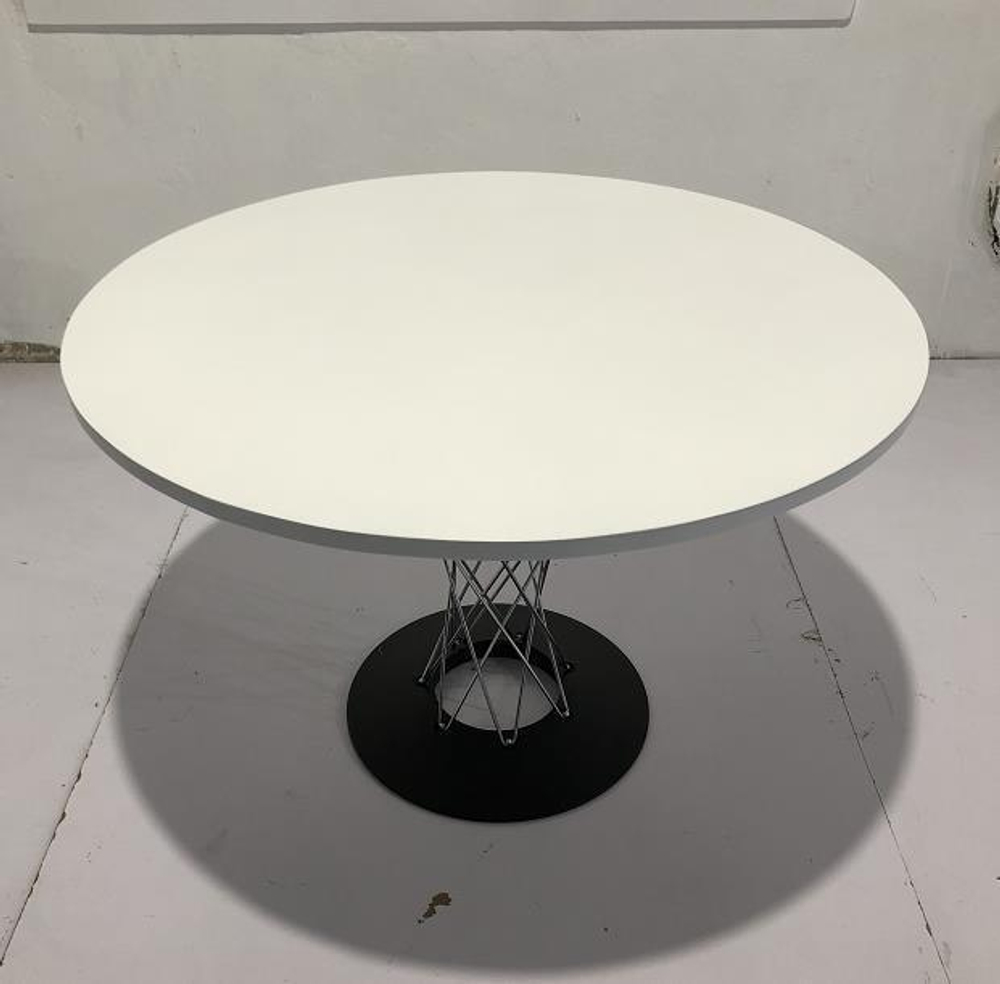 Стол Isamu Noguchi Cyclone