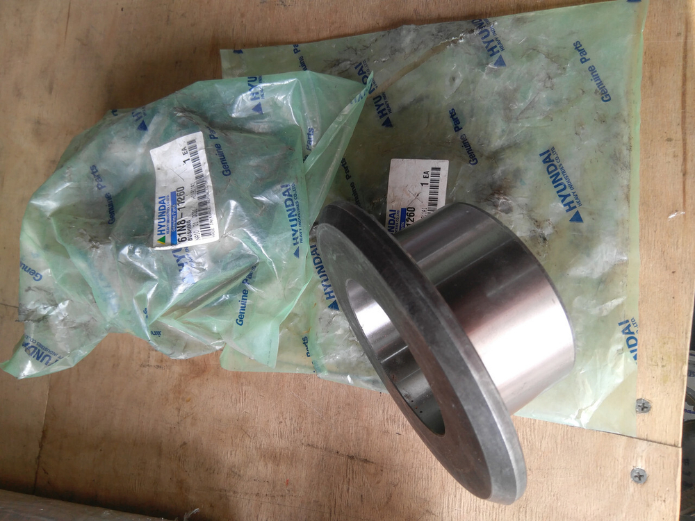 Втулка 61N8-11260