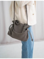 сумка через плечо средняя натуральная замша