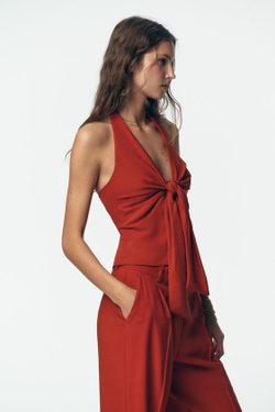 ZARA ЖИЛЕТ-ХАЛТЕР С УЗЛОМ, ЧЕРЕПИЧНЫЙ