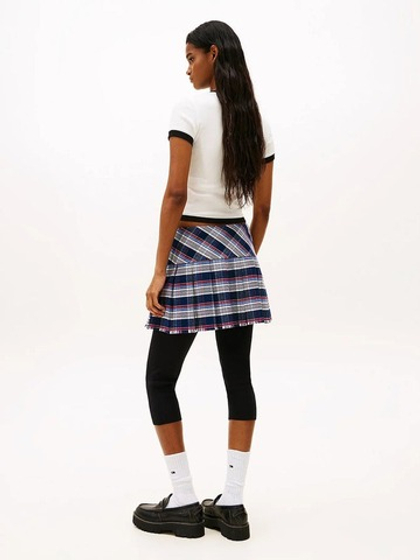 Футболка женская TOMMY JEANS SLIM SH BADGE SS RIB EXT