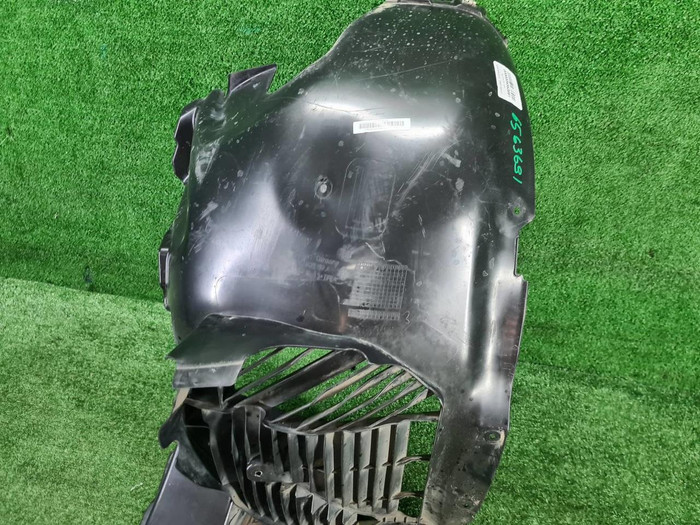 Подкрылок передний левый Porsche 911 8 992 (18-нв)