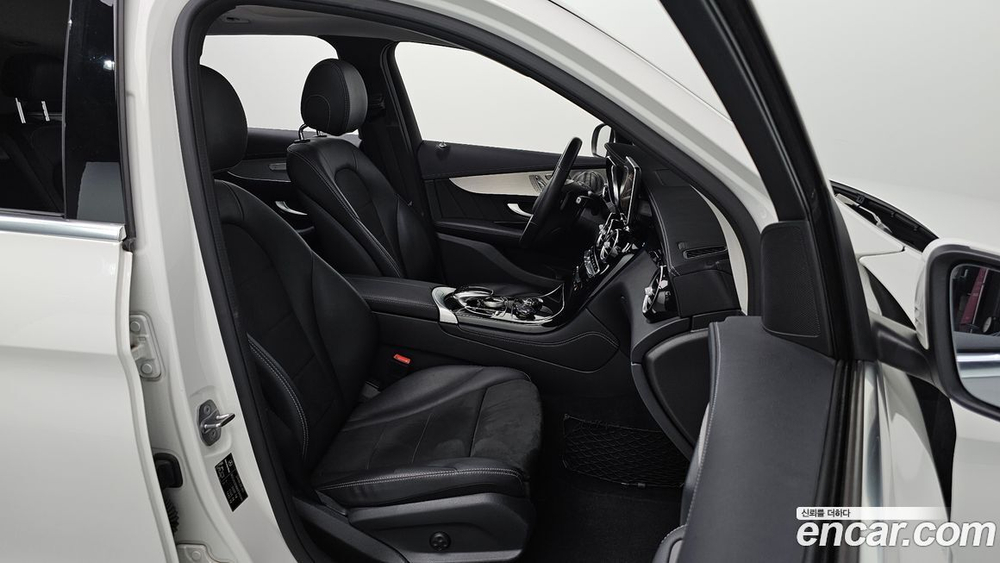 Mercedes-Benz GLC-Class X253 GLC350e 4MATIC AMG Line (08.2019)