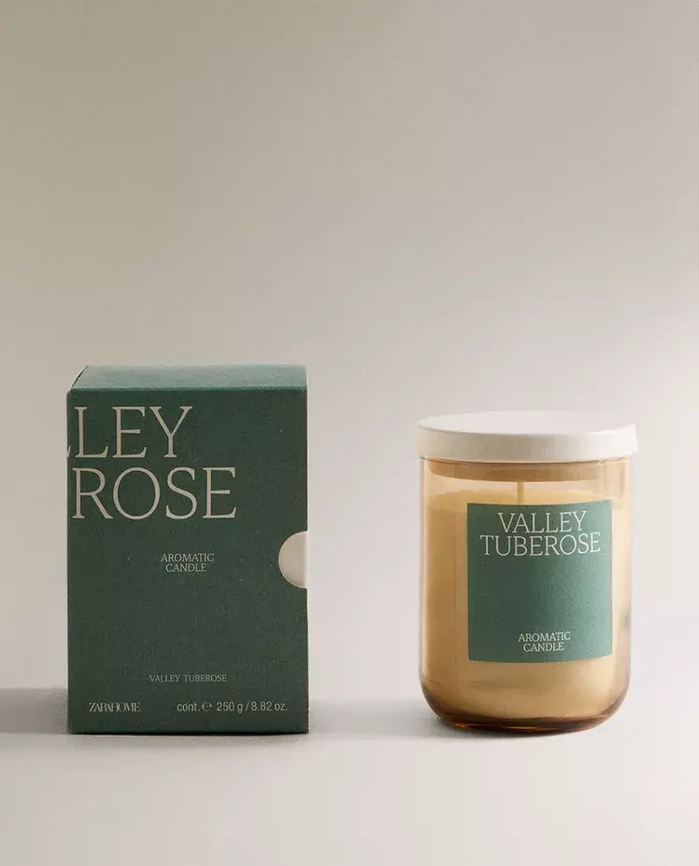ZARA HOME Ароматическая свеча с запахом туберозы