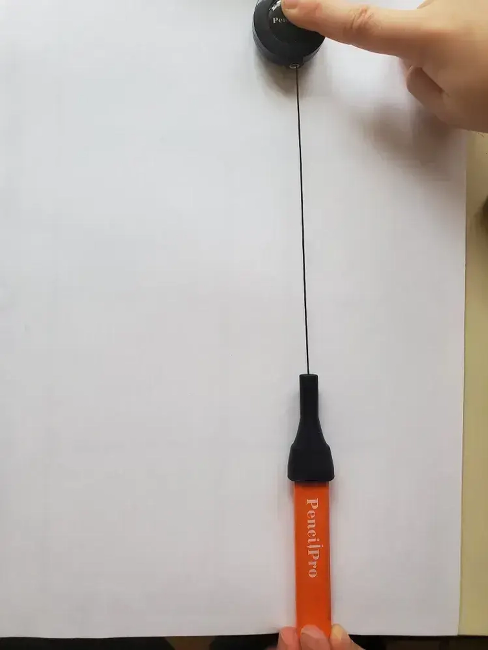 Карандаш на верёвке 3шт