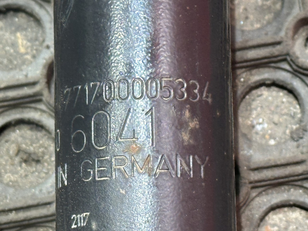 Пневмоамортизатор передний