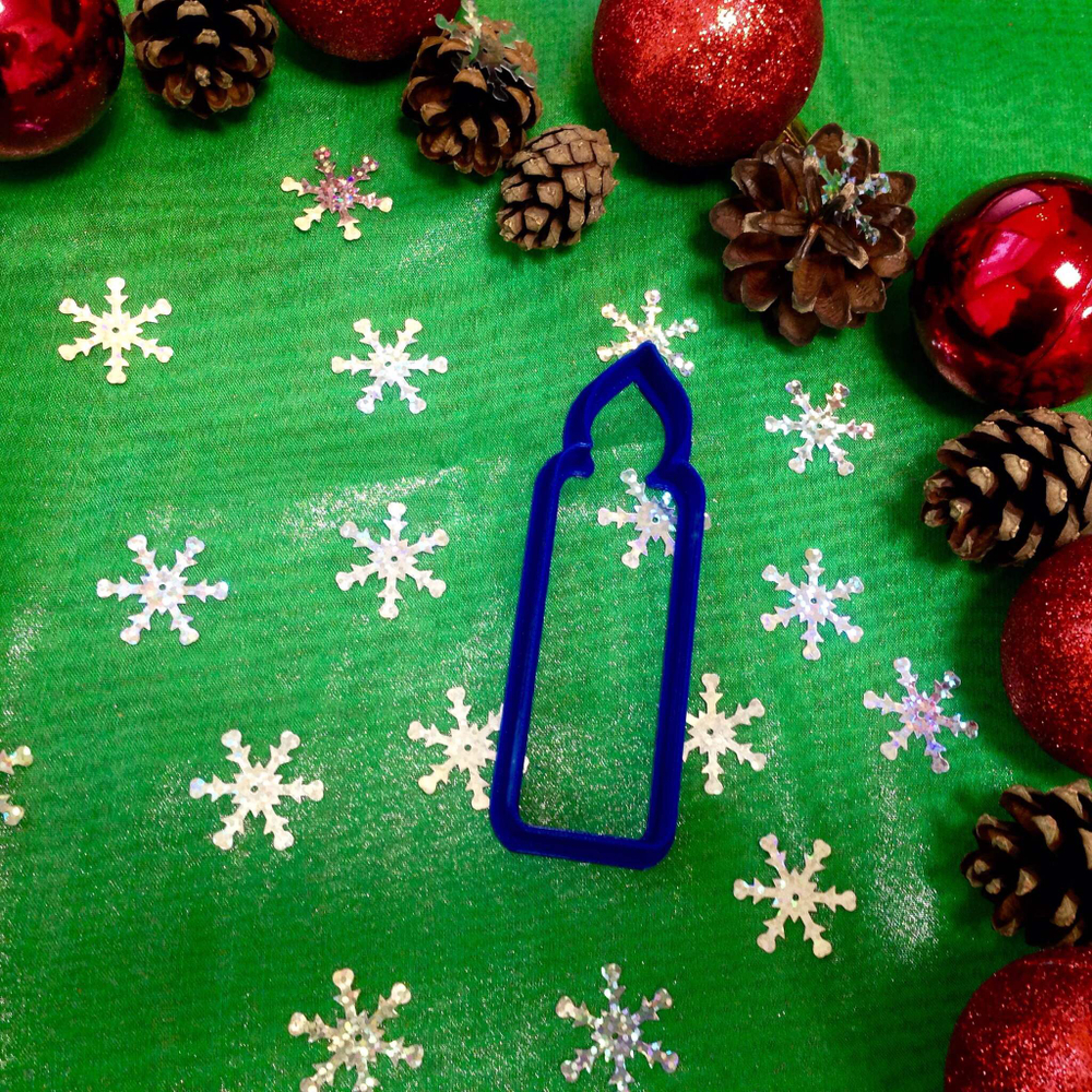 Вырубка пластиковая "Свеча" (10 см)