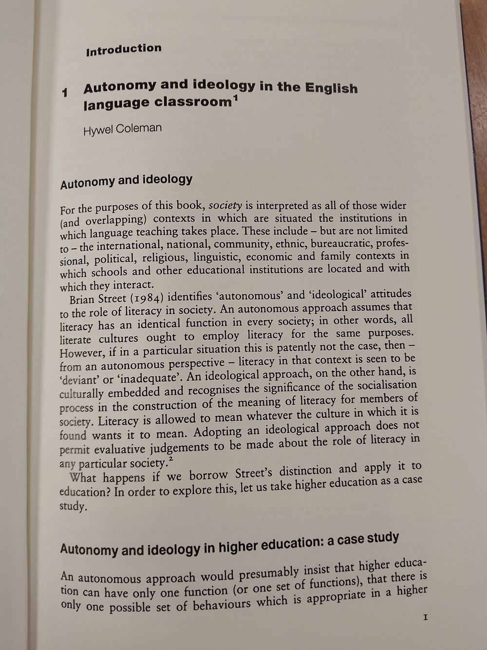 Society and the Language Classroom (Cambridge Language Teaching Library) 1st Edition