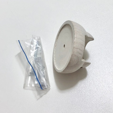 Торцевой держатель деревянный открытый для штанг d28 мм (4 цвета)