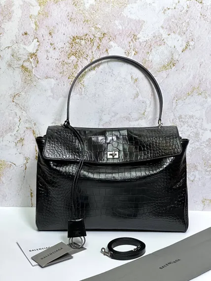 BALENCIAGA RODEO HANDBAG с крокодиловым тиснением, черная