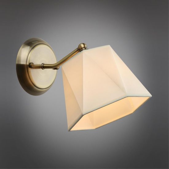 Светильник настенный (Бра) OML-65001-01